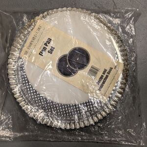 The Pampered Chef Silver Mini Pan Set